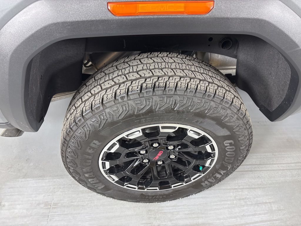 Used 2026 GMC Canyon AT4 AWD/4WD image 10