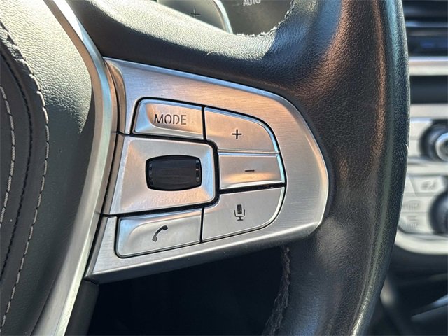 Used 2019 BMW 740i xDrive image 29