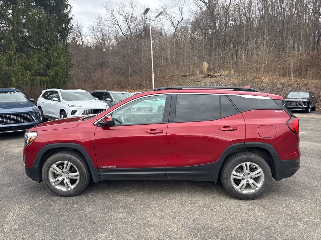 Used 2019 GMC Terrain SLE w/ Driver Convenience Package image 3
