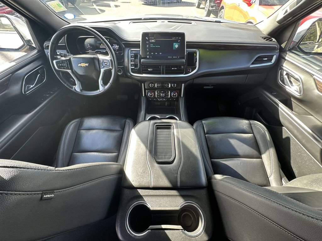 Used 2024 Chevrolet Suburban LT image 18