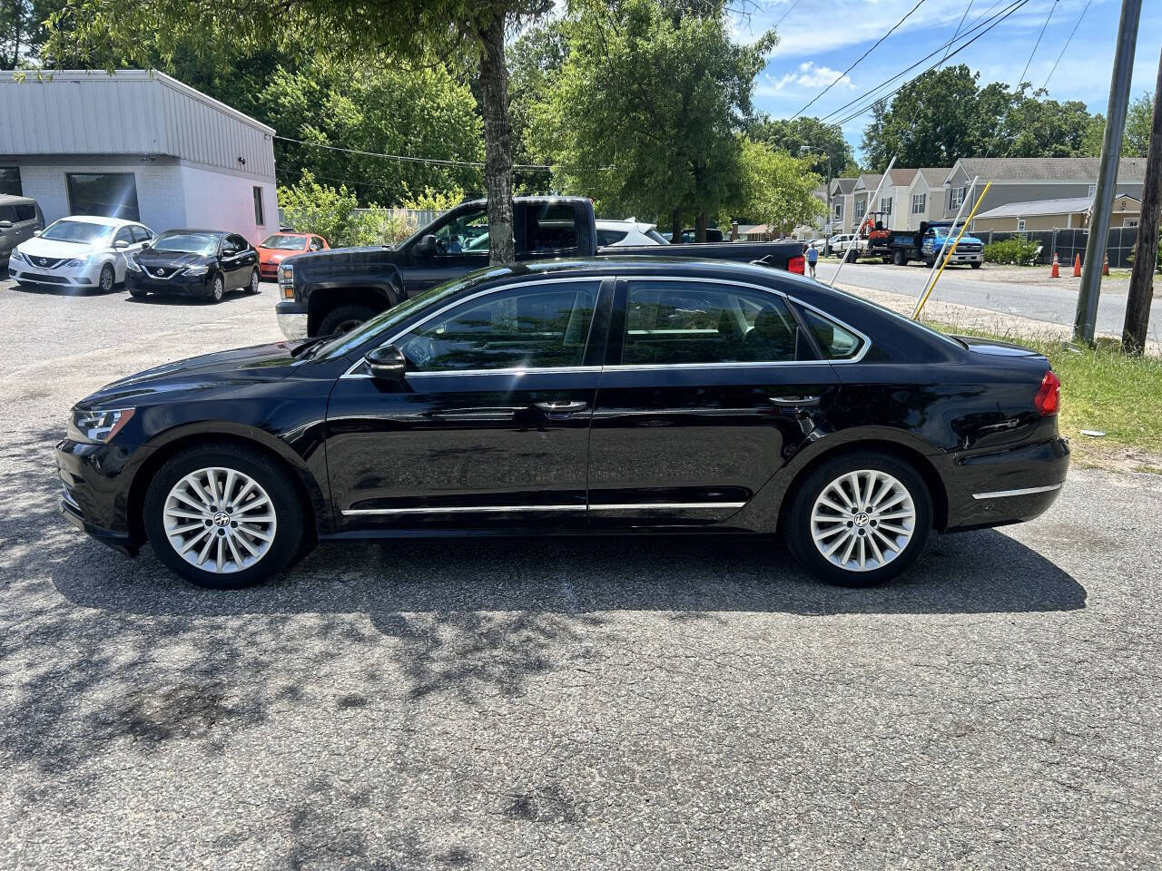 Used 2016 Volkswagen Passat 1.8T SE FWD image 3