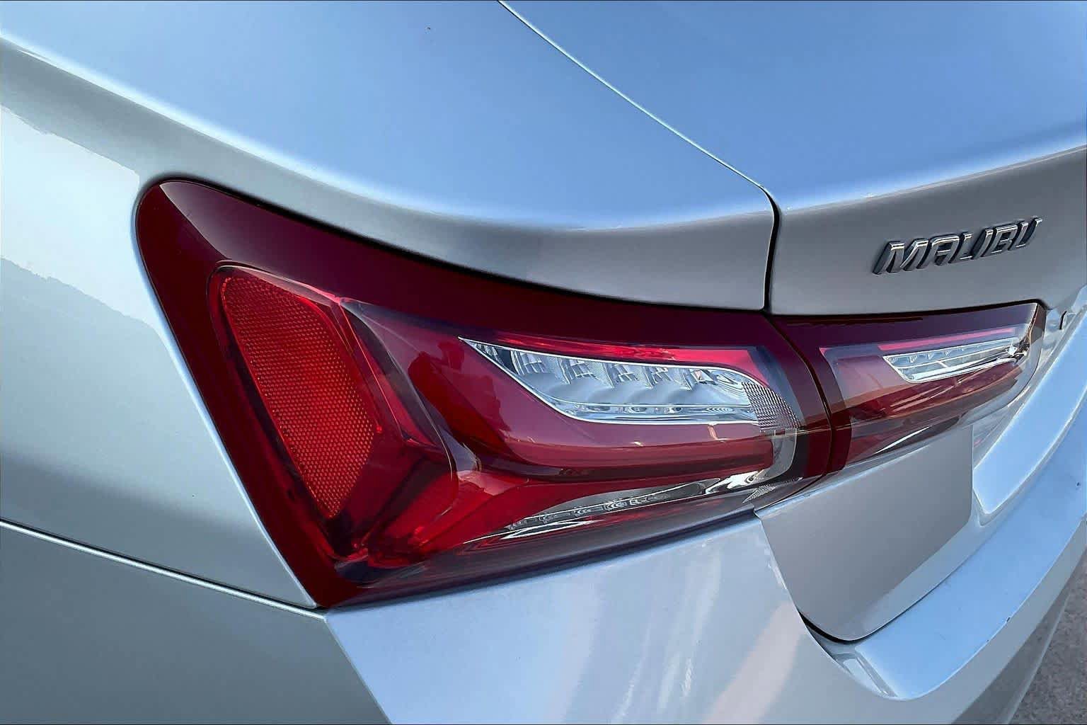 Used 2022 Chevrolet Malibu LT image 27
