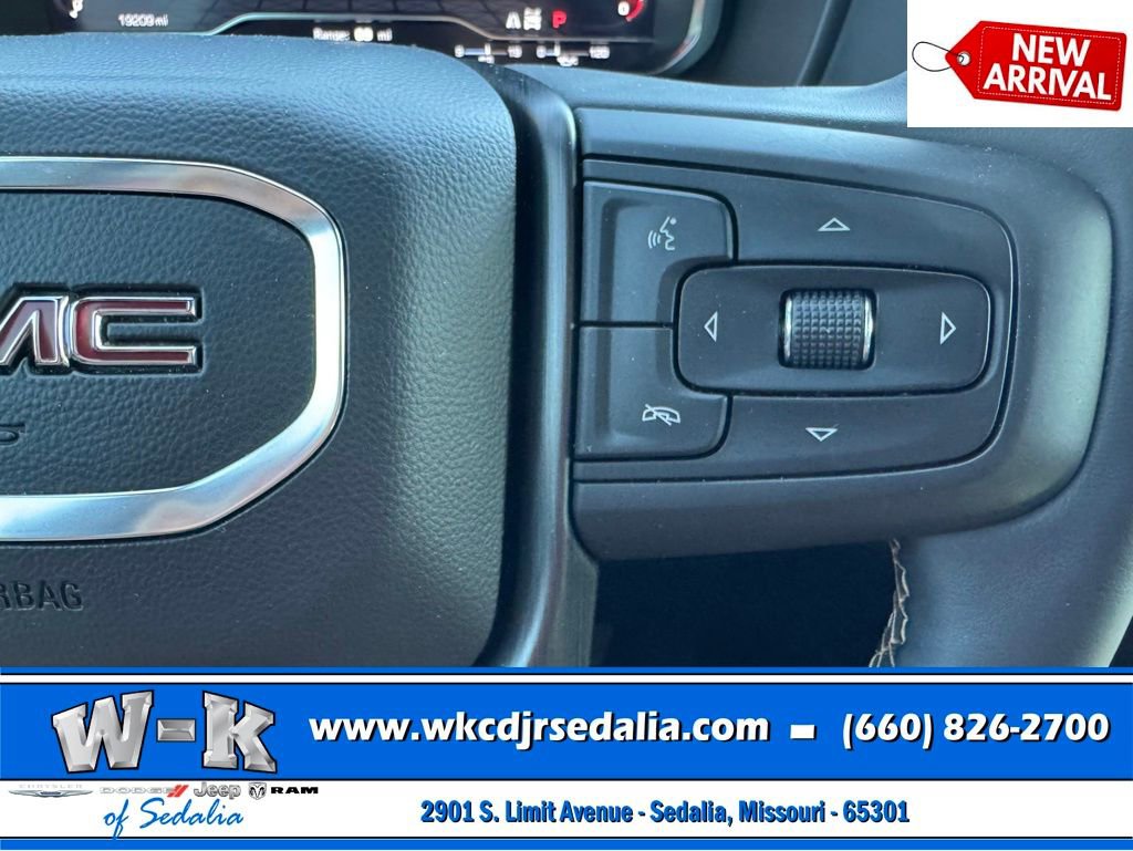 Used 2024 GMC Yukon AT4 AWD/4WD image 16