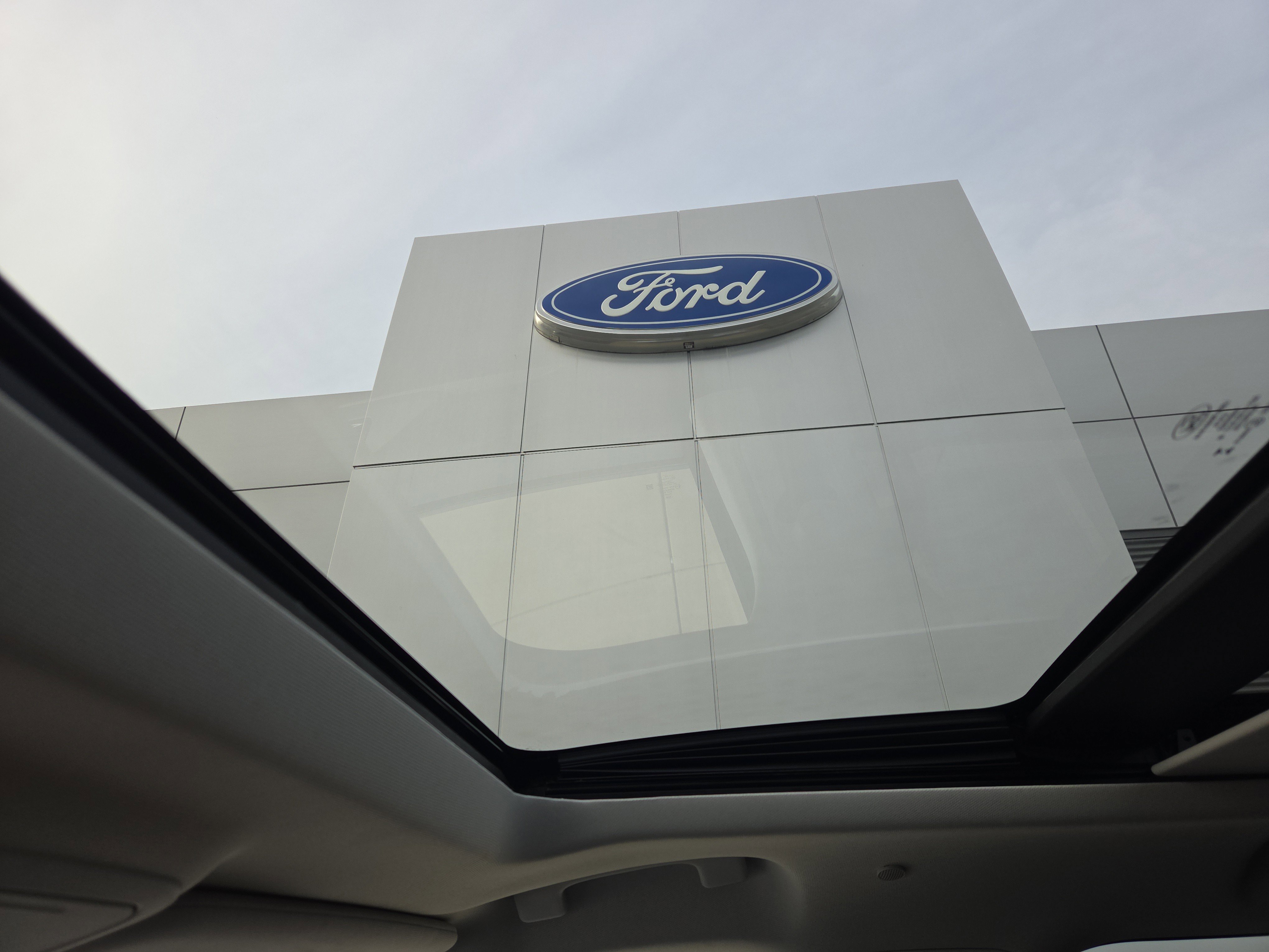 Used 2025 Ford Explorer Active w/ Active Comfort Package image 21