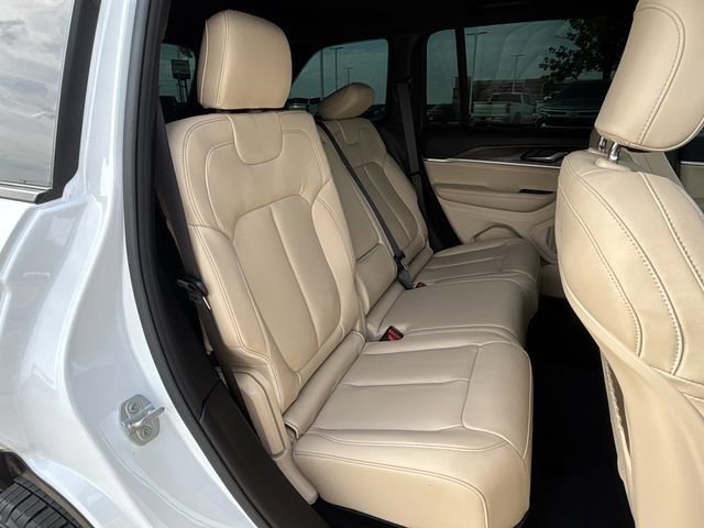 Used 2025 Jeep Grand Cherokee Limited RWD image 26