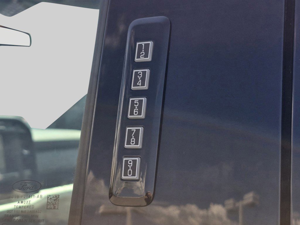 Used 2024 Ford F250 XLT w/ FX4 Off-Road Package image 13