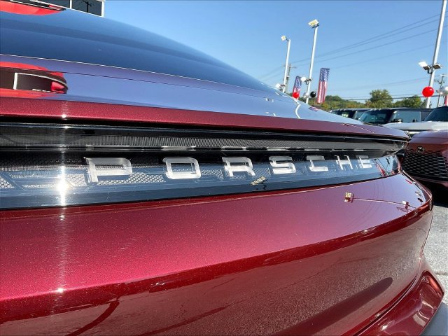 Used 2022 Porsche Taycan RWD image 23