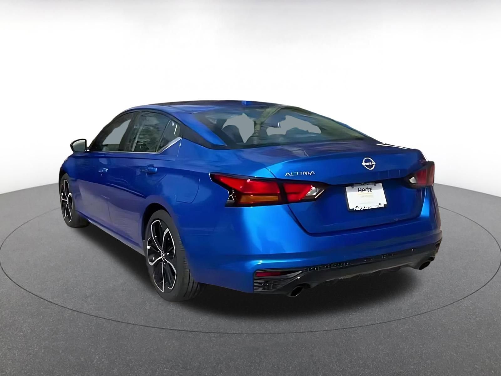 Used 2025 Nissan Altima 2.5 SR image 11