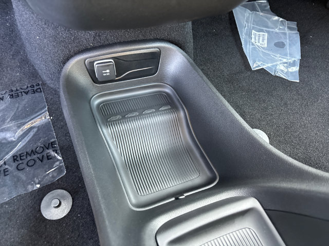 New 2027 Chrysler Pacifica LX FWD image 20