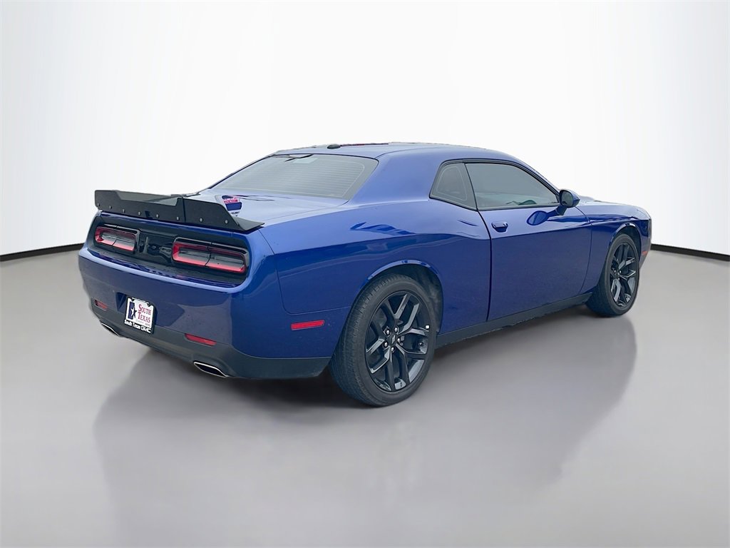 Used 2022 Dodge Challenger SXT w/ Blacktop Package image 7