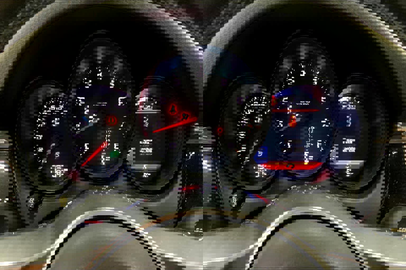 Used 2017 Porsche Macan image 24