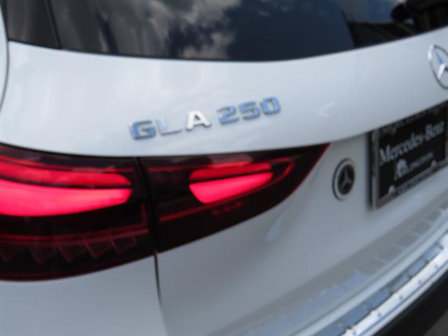 Used 2026 Mercedes-Benz GLA 250 4MATIC image 30