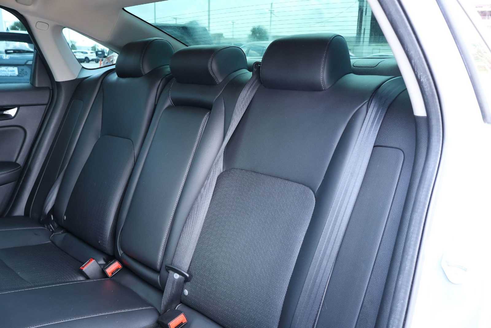 Used 2022 Honda Civic Touring image 13