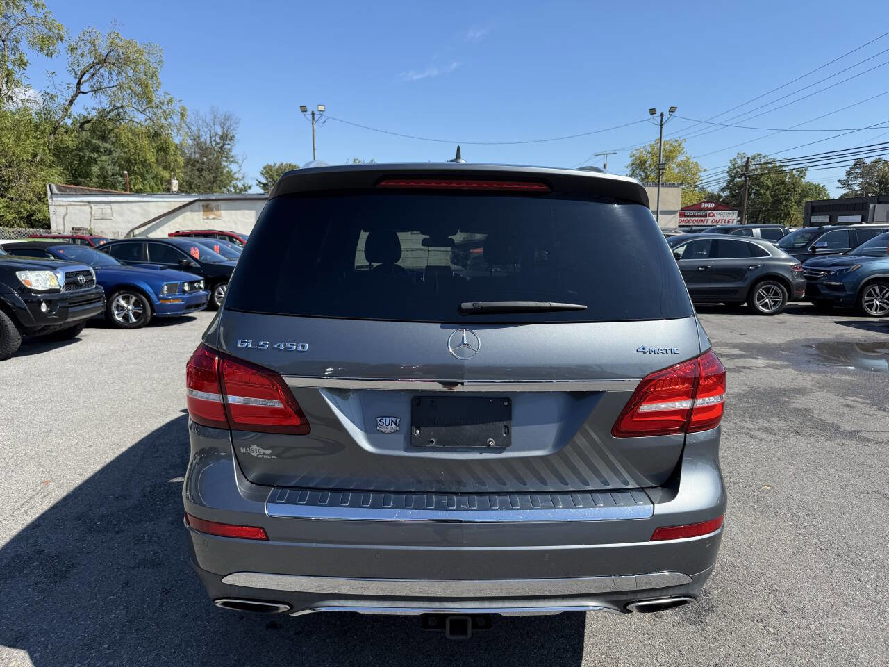 Used 2017 Mercedes-Benz GLS 450 4MATIC image 4