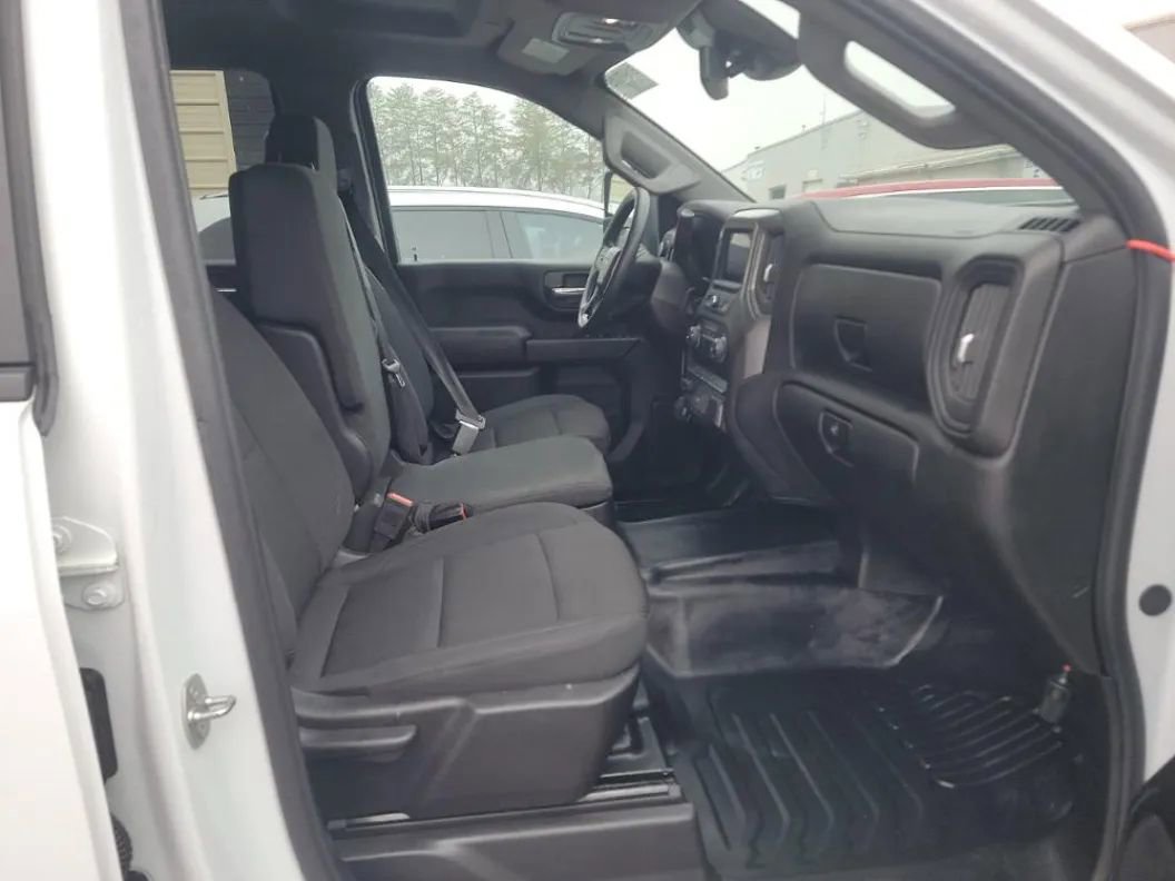 Used 2024 Chevrolet Silverado 3500 W/T AWD/4WD image 14