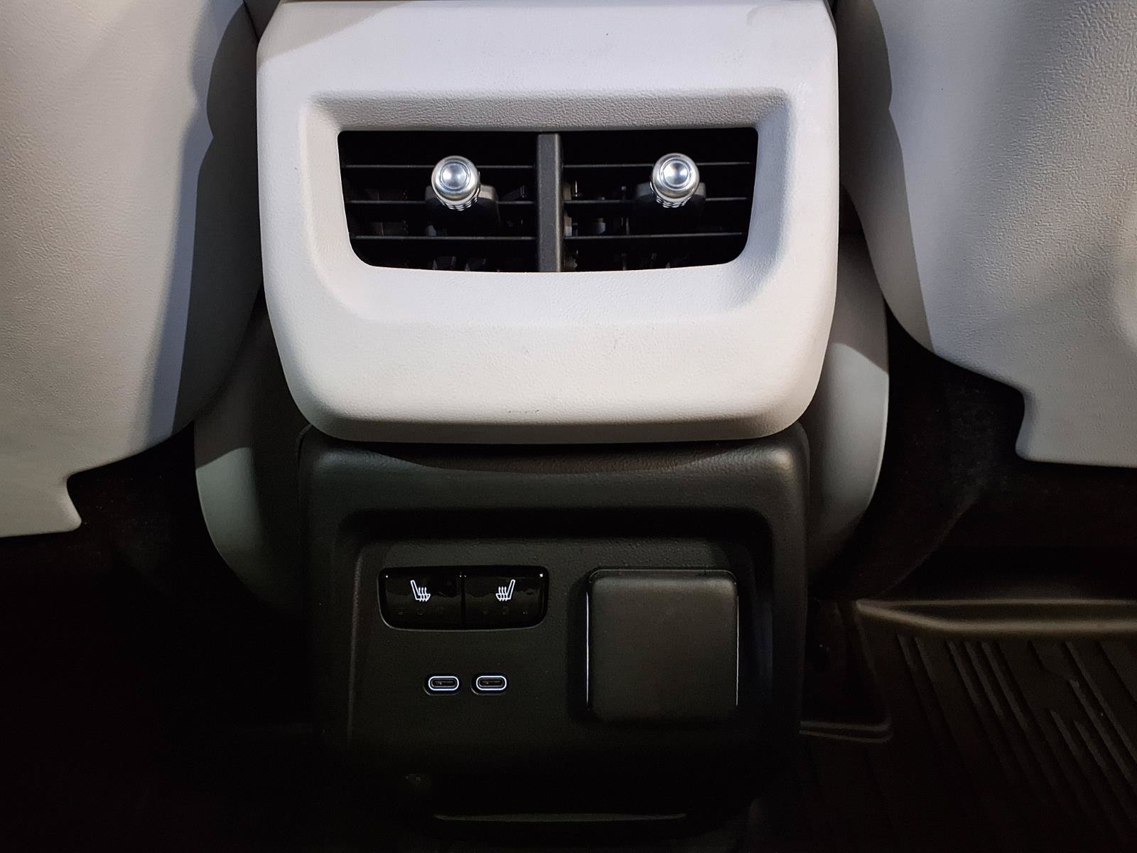 Certified 2026 Cadillac Optiq Luxury 2 RWD image 14