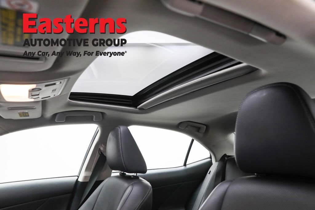 Used 2018 Lexus IS 300 AWD w/ Comfort Package image 36