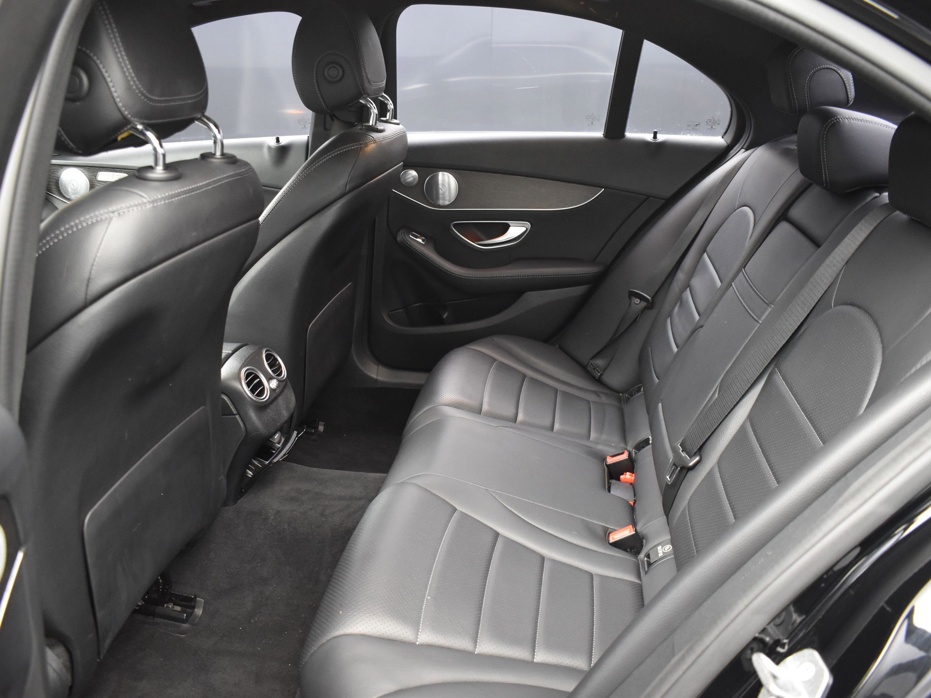 Used 2019 Mercedes-Benz C 300 4MATIC Sedan image 12