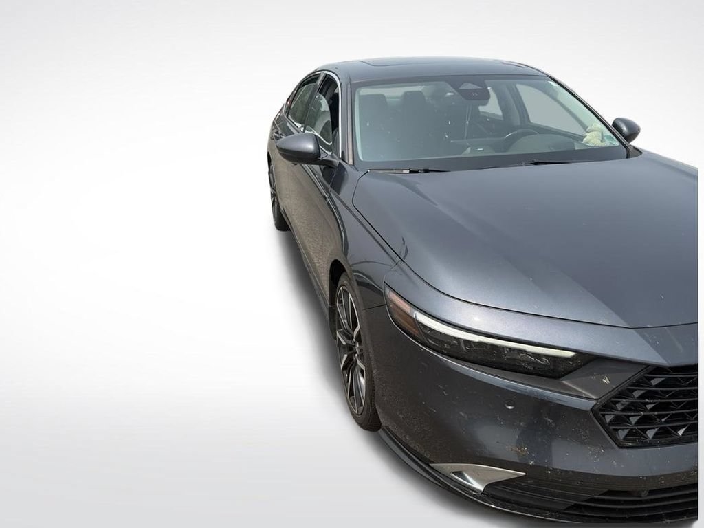 Used 2024 Honda Accord Touring image 12