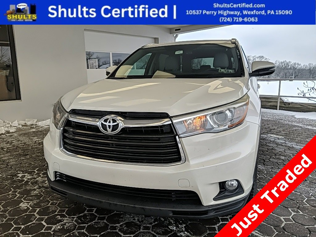 Used 2016 Toyota Highlander XLE image 1