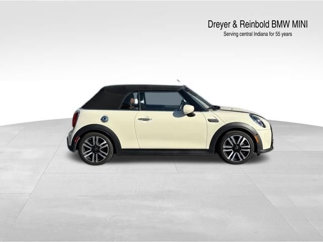 Used 2023 MINI Cooper S image 2