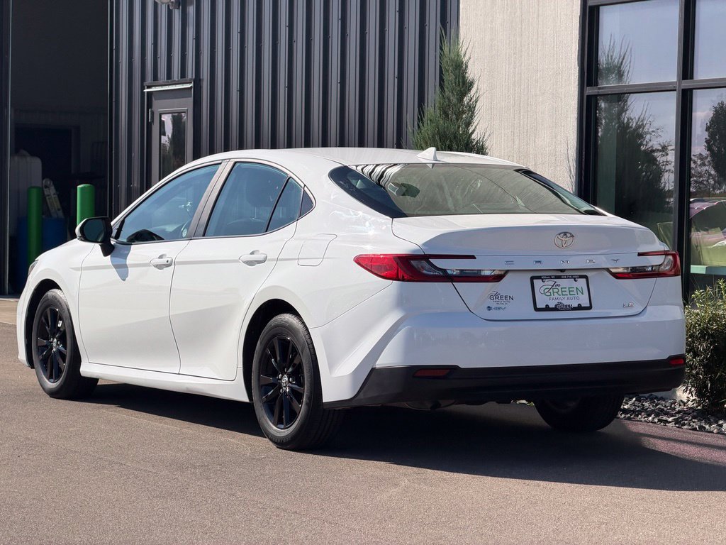 Used 2025 Toyota Camry LE FWD image 4