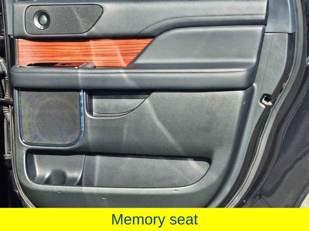 Used 2024 Lincoln Navigator L 4WD image 40
