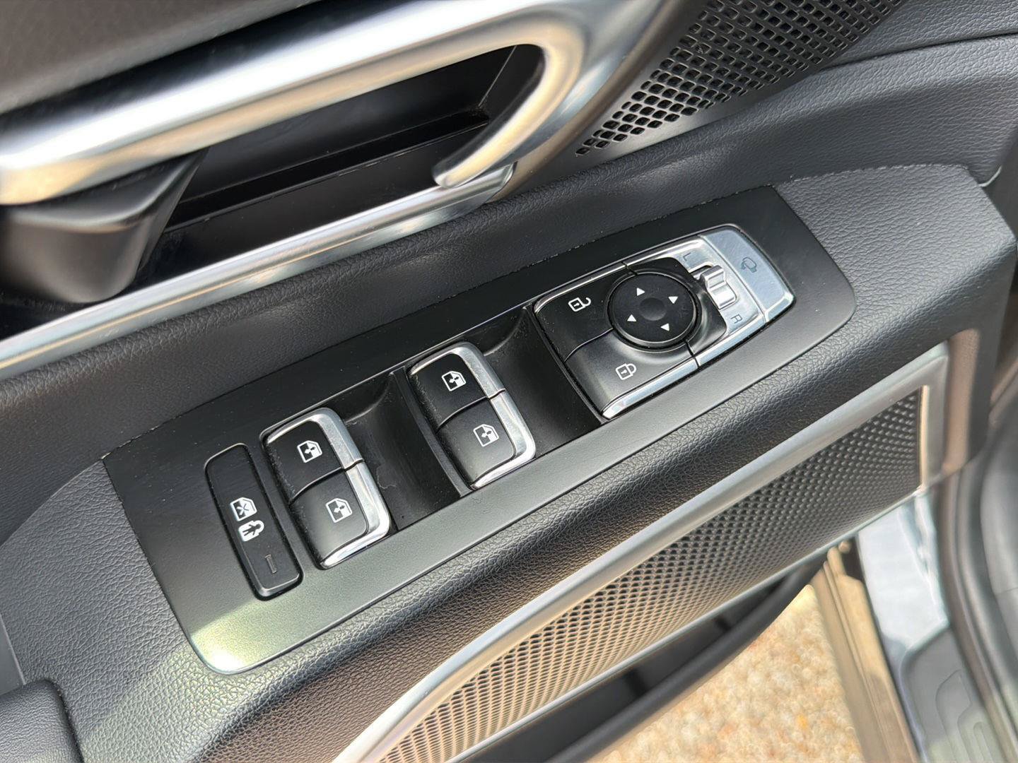 Used 2023 Kia Telluride EX X-Line AWD/4WD image 19