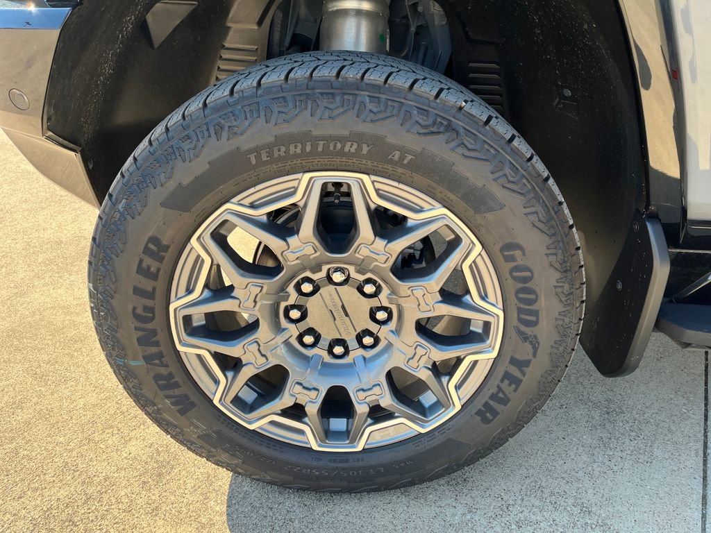 New 2025 GMC Hummer EV 3X w/ LPO, Sport Package image 25