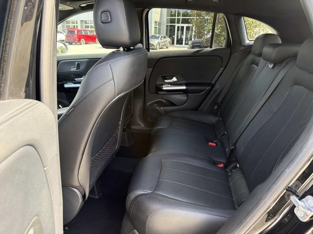 Used 2023 Mercedes-Benz GLA 250 w/ Premium Package image 13