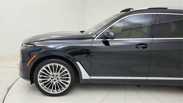 Used 2025 BMW X7 xDrive40i w/ Executive Package image 9