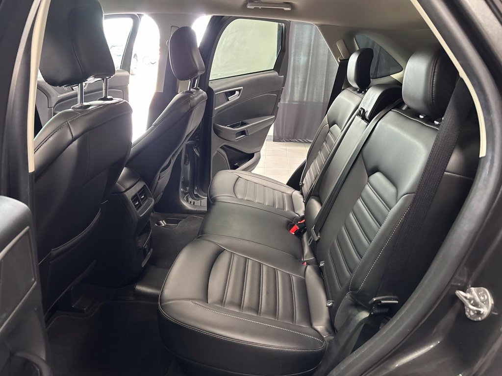Used 2020 Ford Edge SEL AWD/4WD image 28