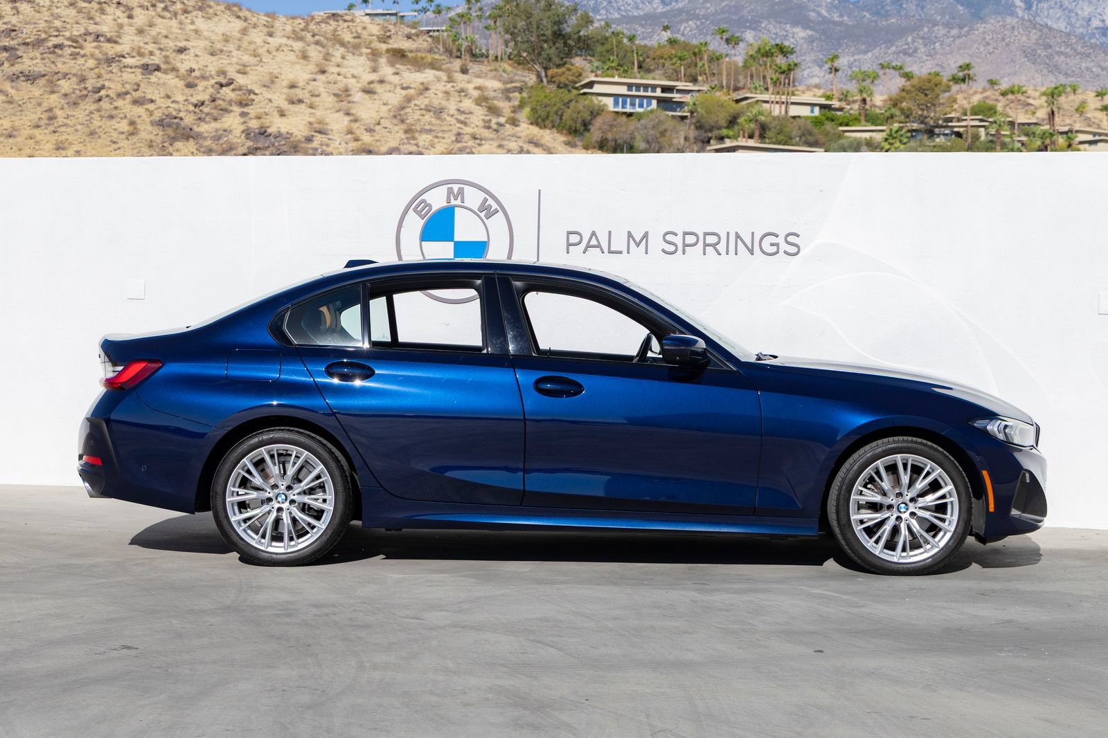Certified 2023 BMW 330i Sedan w/ Parking Assistance Package RWD image 6