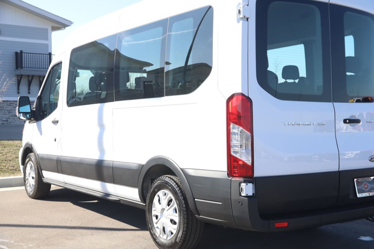 Used 2022 Ford Transit 350 XLT image 24