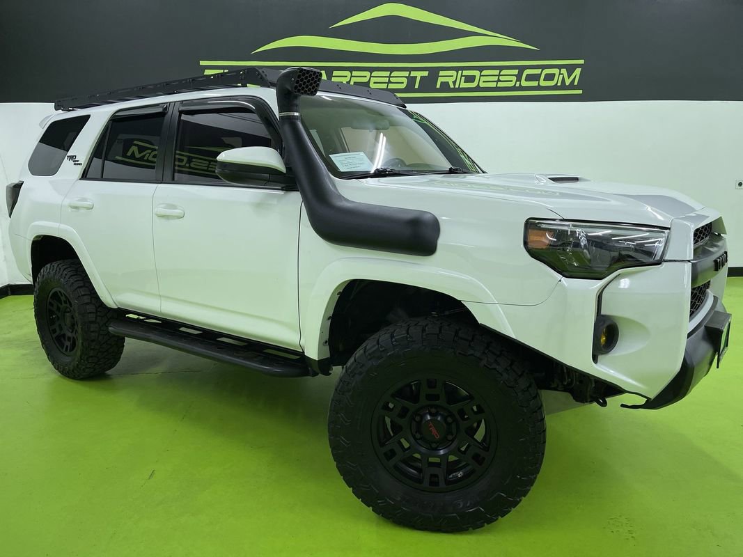 Used 2016 Toyota 4Runner SR5 image 1