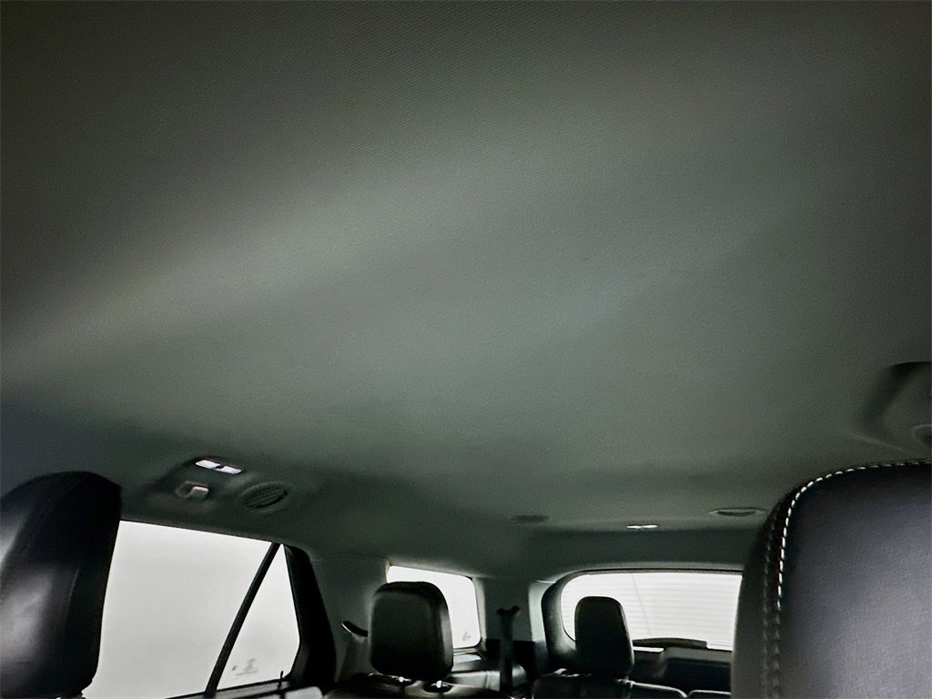 Used 2021 Ford Explorer XLT w/ Equipment Group 202A image 21