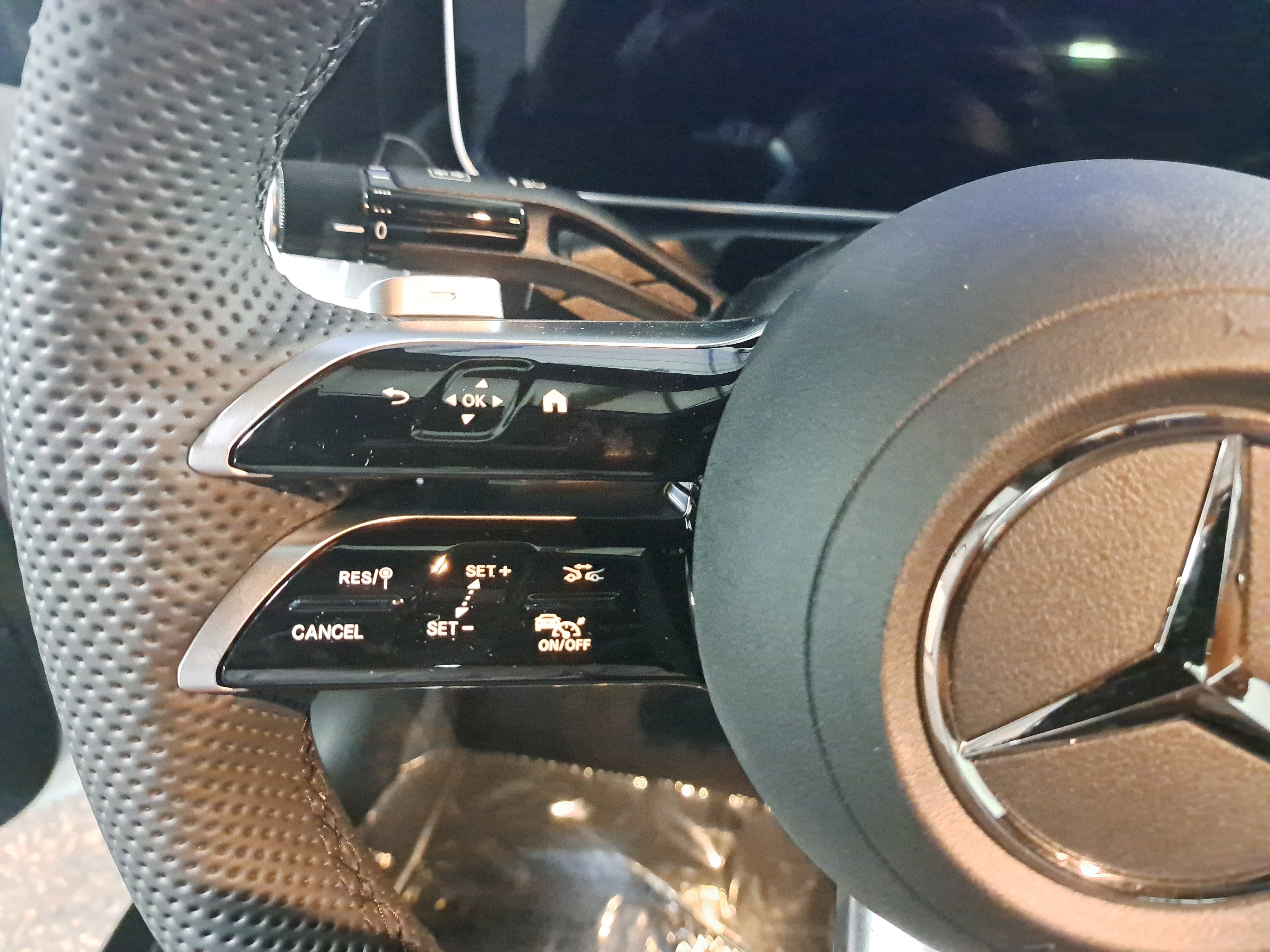 New 2026 Mercedes-Benz CLE 450 4MATIC Cabriolet image 15