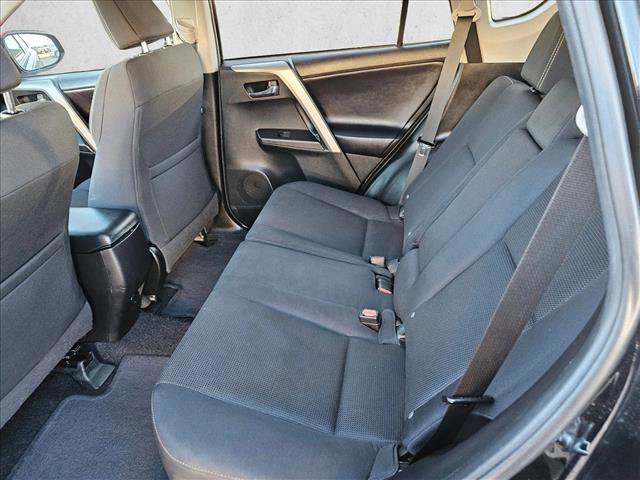 Used 2018 Toyota RAV4 XLE image 21