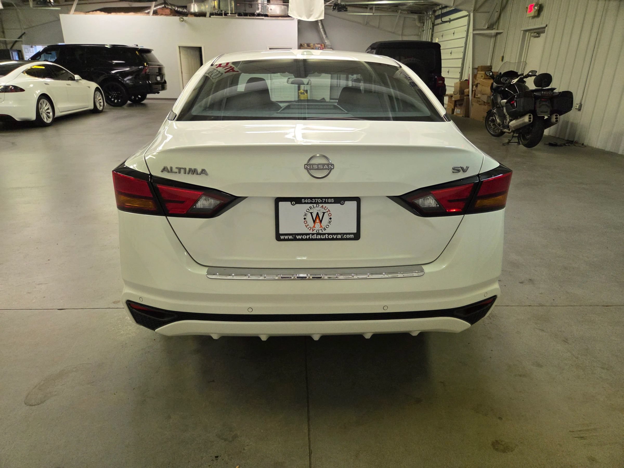 Used 2023 Nissan Altima 2.5 SV FWD image 6
