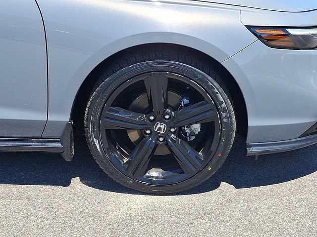 Used 2023 Honda Accord Sport image 10