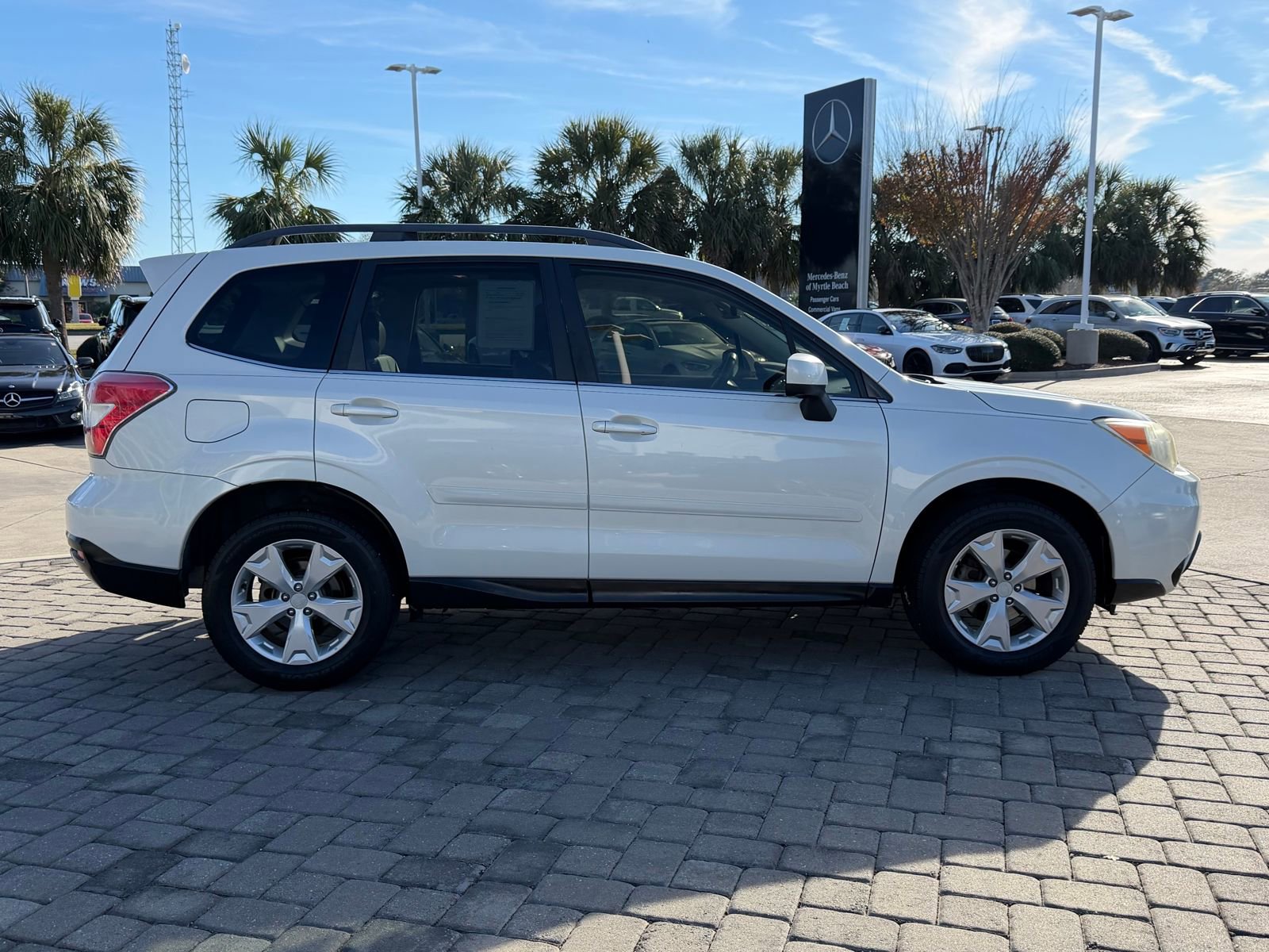 Used 2015 Subaru Forester 2.5i Limited image 7