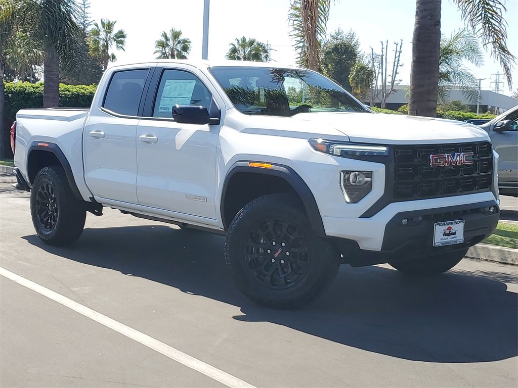 New 2026 GMC Canyon Elevation w/ Convenience Package