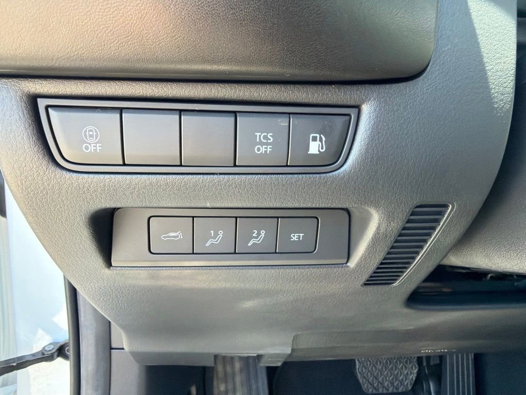 Used 2025 MAZDA CX-50 AWD 2.5 Hybrid w/ Weather Package image 23