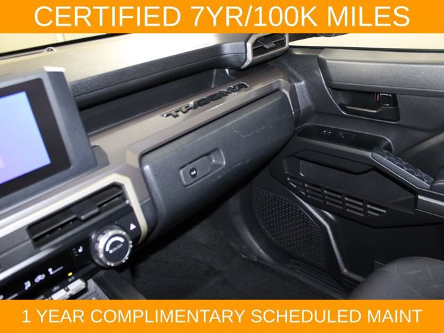 Used 2025 Toyota Tacoma SR5 AWD/4WD image 16