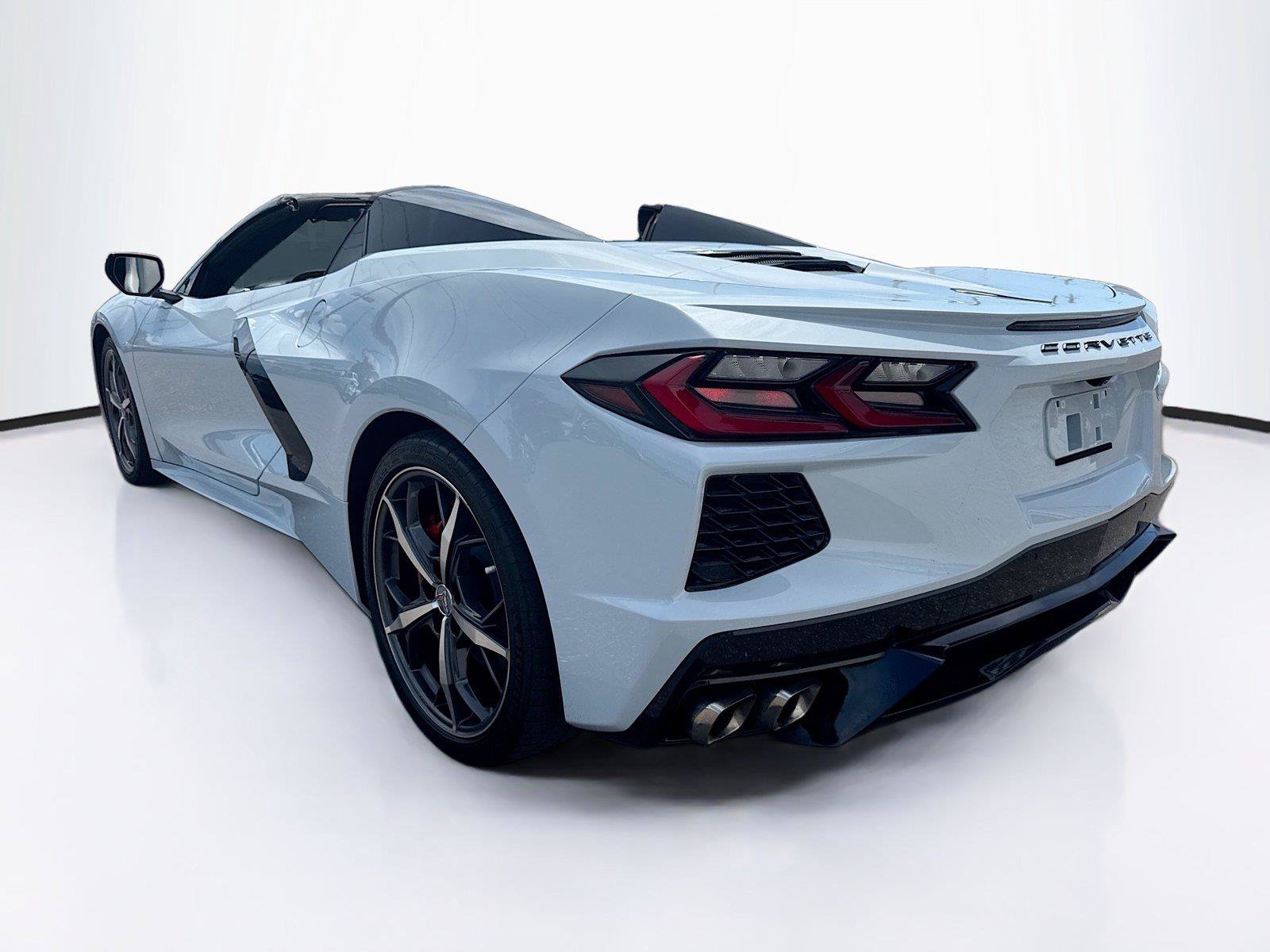Used 2022 Chevrolet Corvette Stingray Preferred Conv RWD image 3