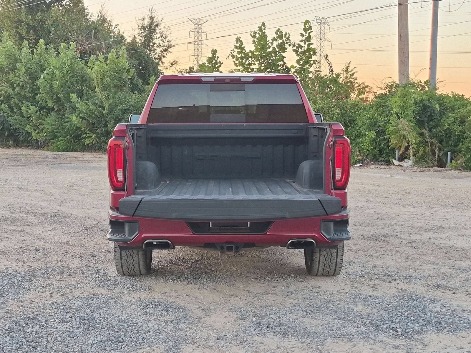 Used 2019 GMC Sierra 1500 Denali w/ Denali Ultimate Package AWD/4WD image 4