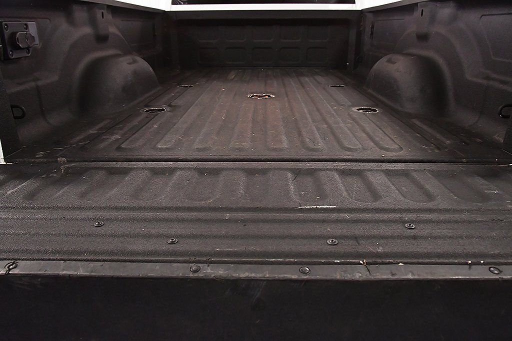 Used 2024 RAM 3500 Big Horn AWD/4WD image 18