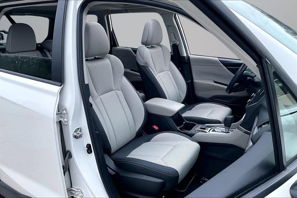 Used 2023 Subaru Forester Premium AWD/4WD image 29