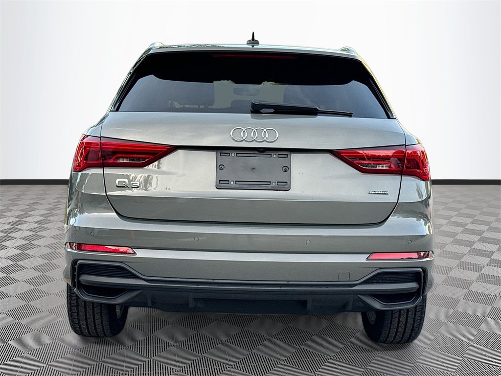 Used 2023 Audi Q3 2.0T Premium Plus w/ Premium Plus Package image 7