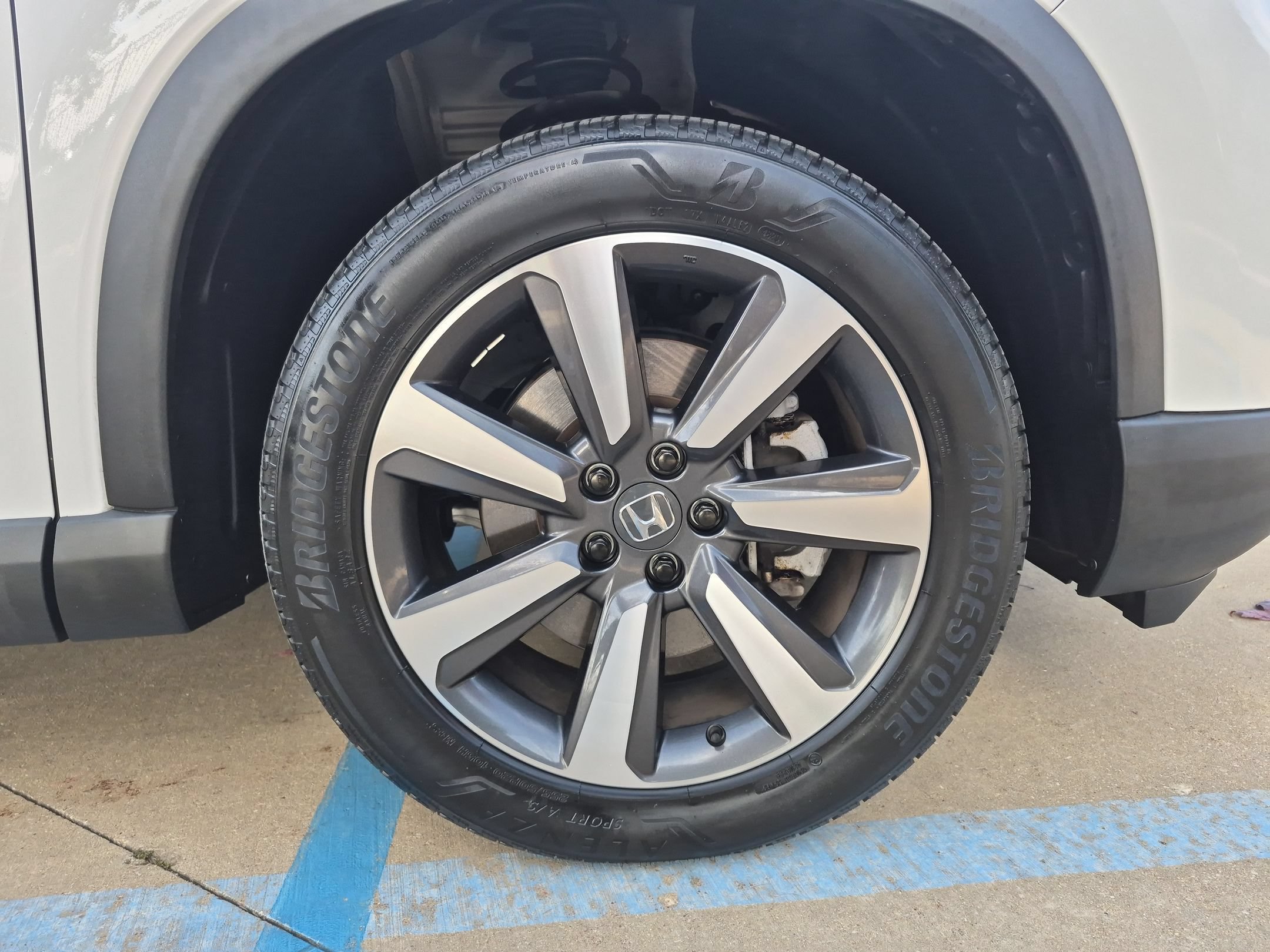 Used 2024 Honda Pilot Touring image 35